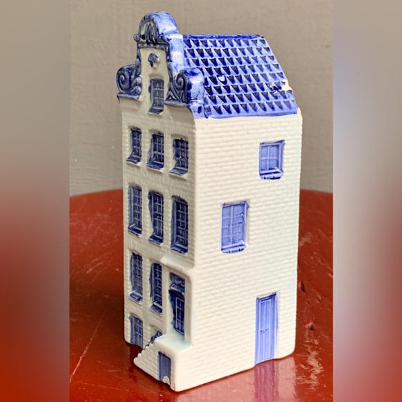 Vintage Blue White Ceramic Delftware Figural House Building Coin Bank - Picture 3 of 11